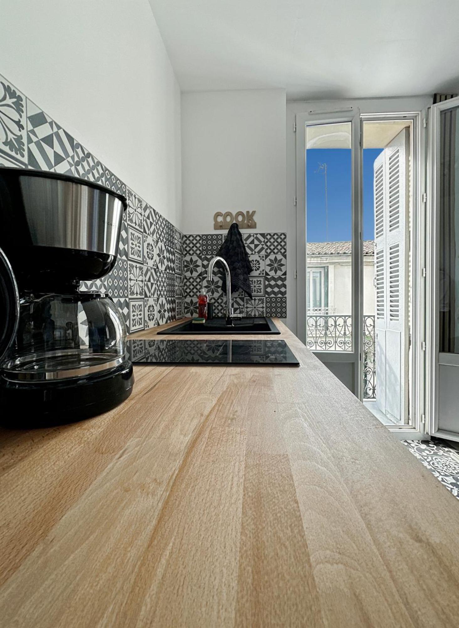 Appartement Entier Cosy Avec Balcon - Centre Montpellier Eksteriør bilde